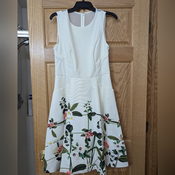 Ted Baker, Karolie Secret Trellis Dress - Picture 5 of 15